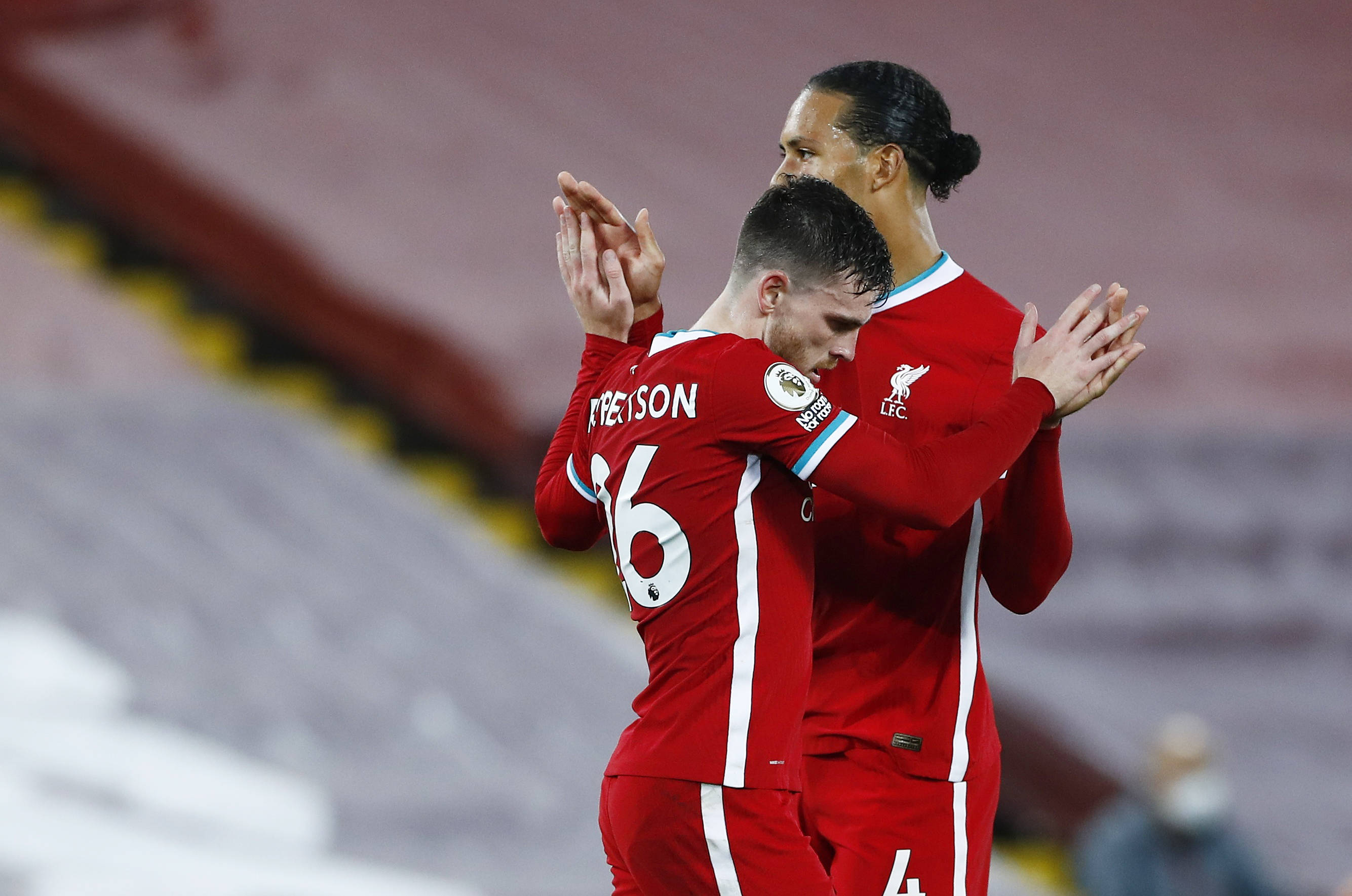 场上展现出 场上展现出